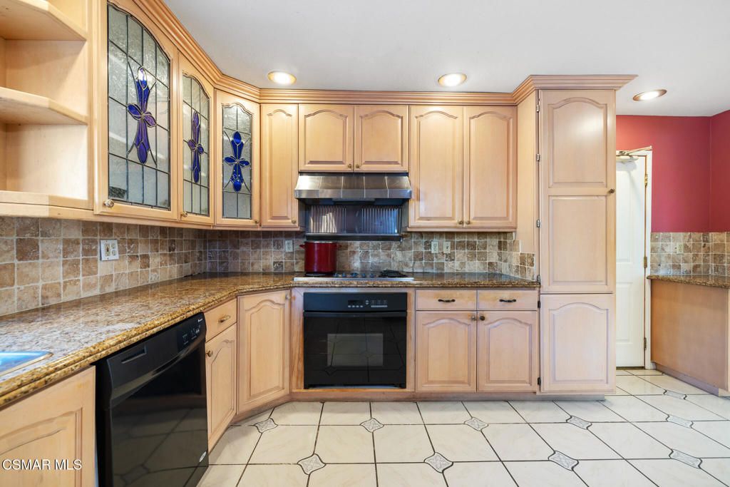 Photo of 2183 E Chesterton Street, Simi Valley, CA 93065 (MLS # 225005995)