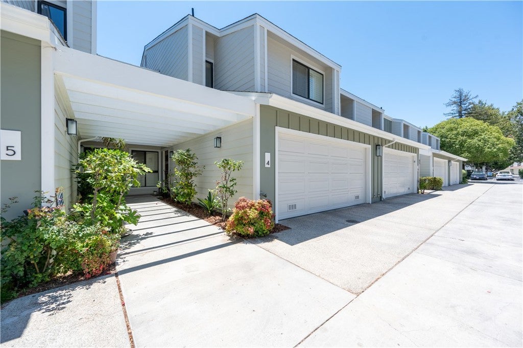 10110 Melinda Way WAY 4, Northridge CA 91325