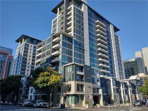 Photo of 425 W Beech St #433, San Diego, CA 92101 (MLS # OC26151501)