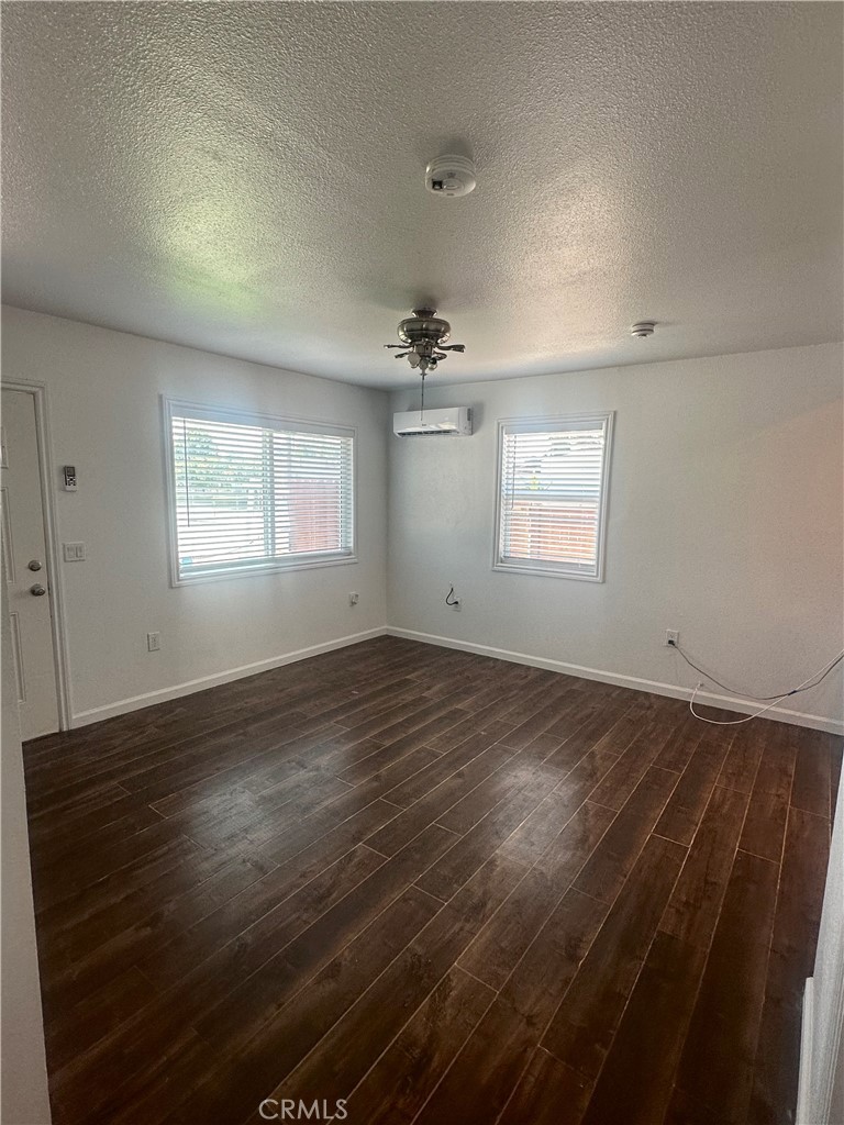 190 W 3rd Street