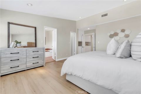 Tiny photo for 105 Aspen Way, Rolling Hills Estates, CA 90274 (MLS # SB25122315)