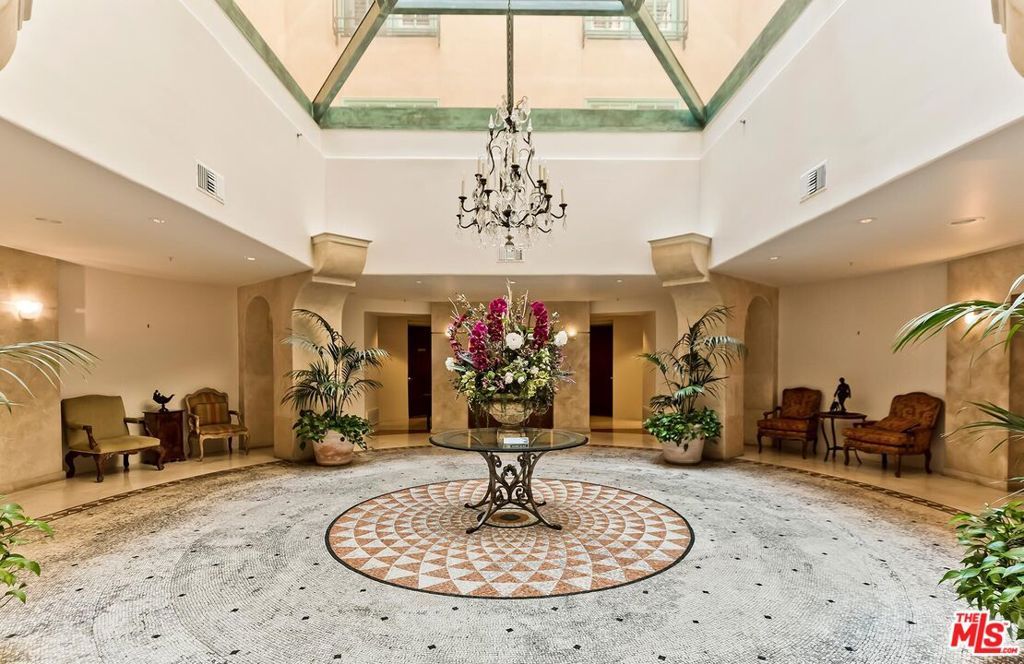 Photo of 11500 San Vicente Boulevard #221, Los Angeles, CA 90049 (MLS # 26632125)