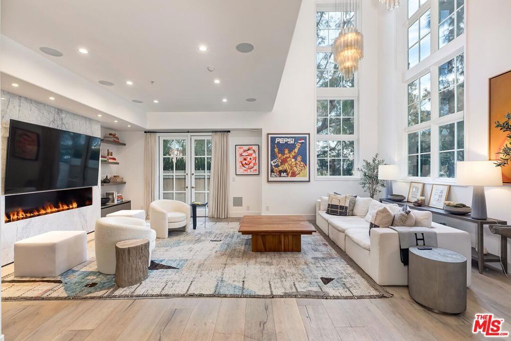 Photo of 11500 San Vicente Boulevard #221, Los Angeles, CA 90049 (MLS # 26632125)