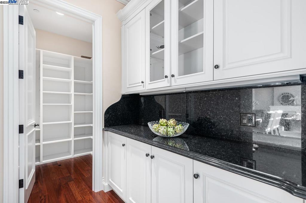 RUBY HILL - Residential