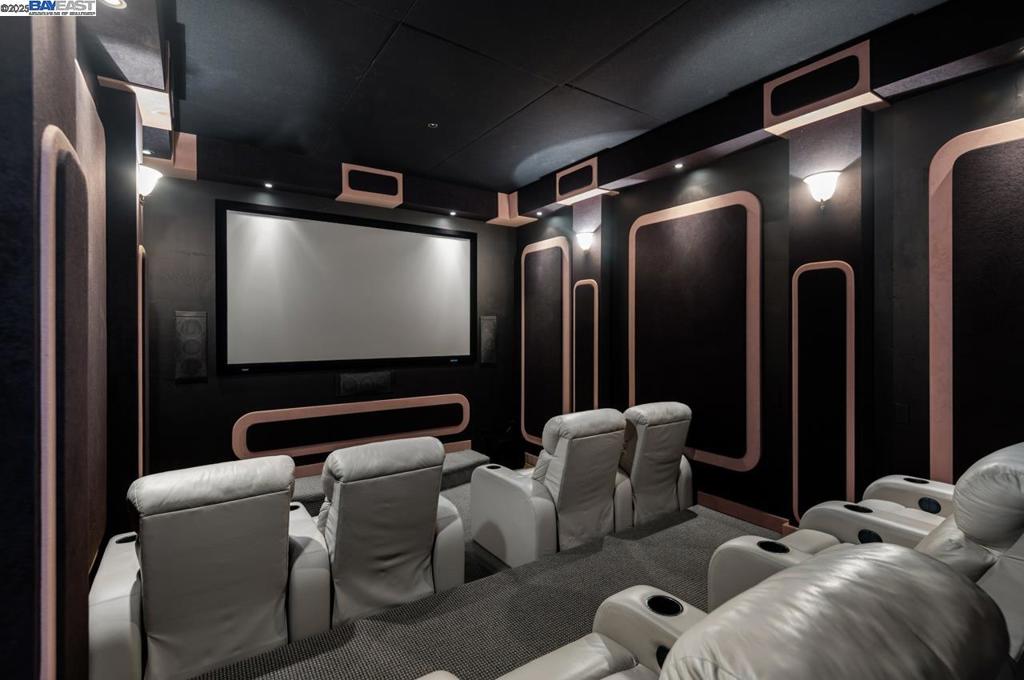 RUBY HILL - Residential