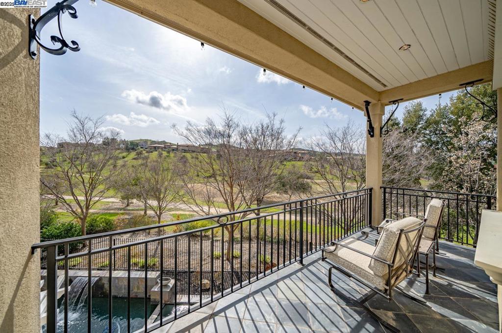 RUBY HILL - Residential