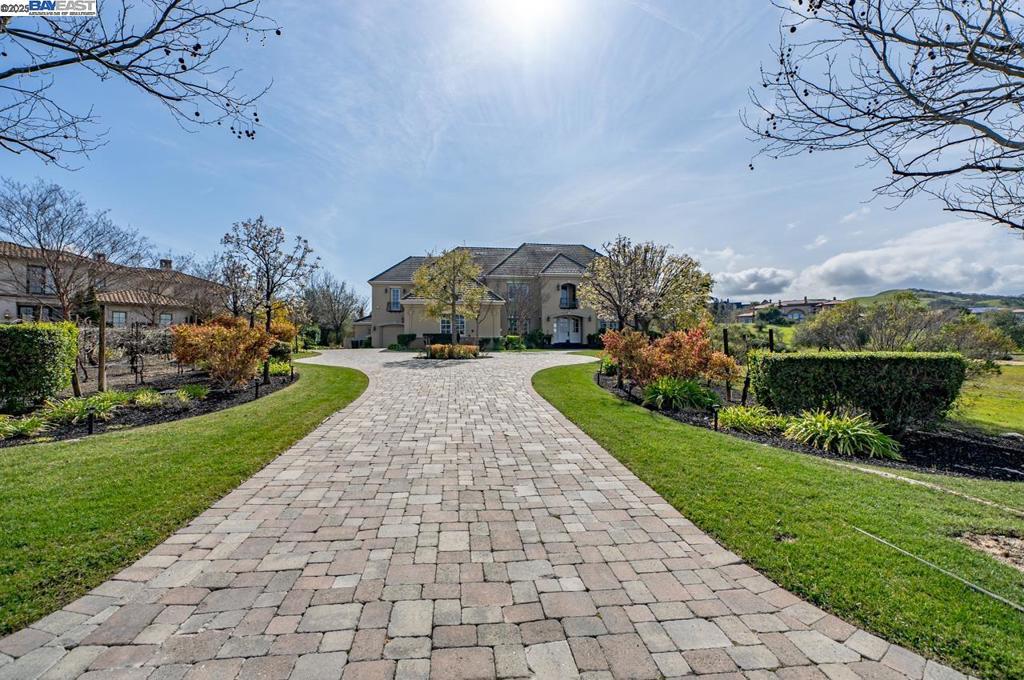 RUBY HILL - Residential