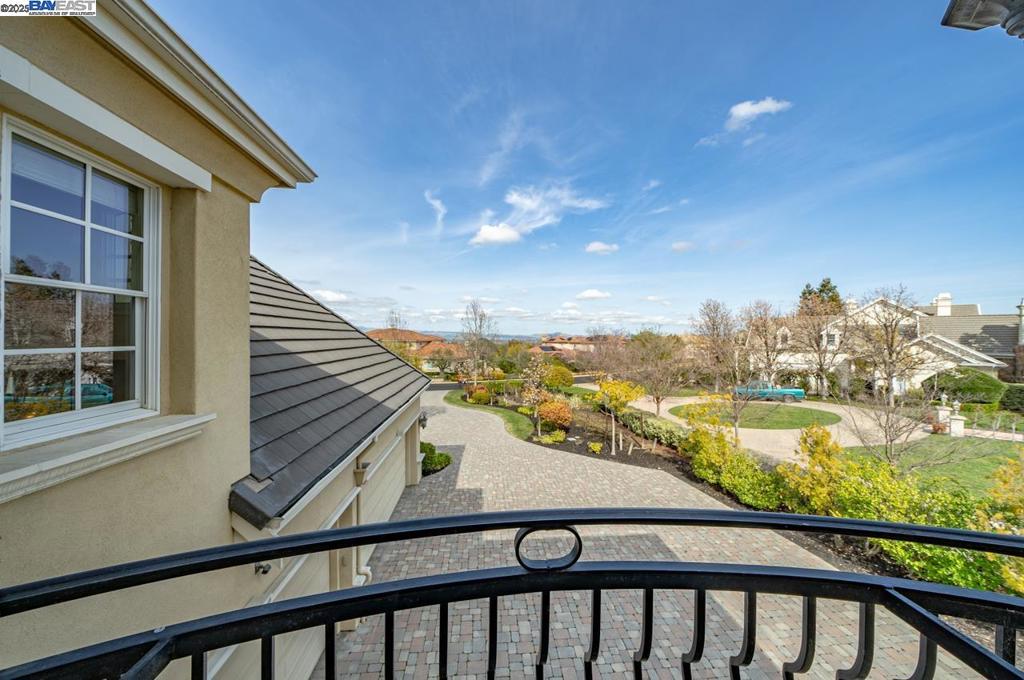 RUBY HILL - Residential