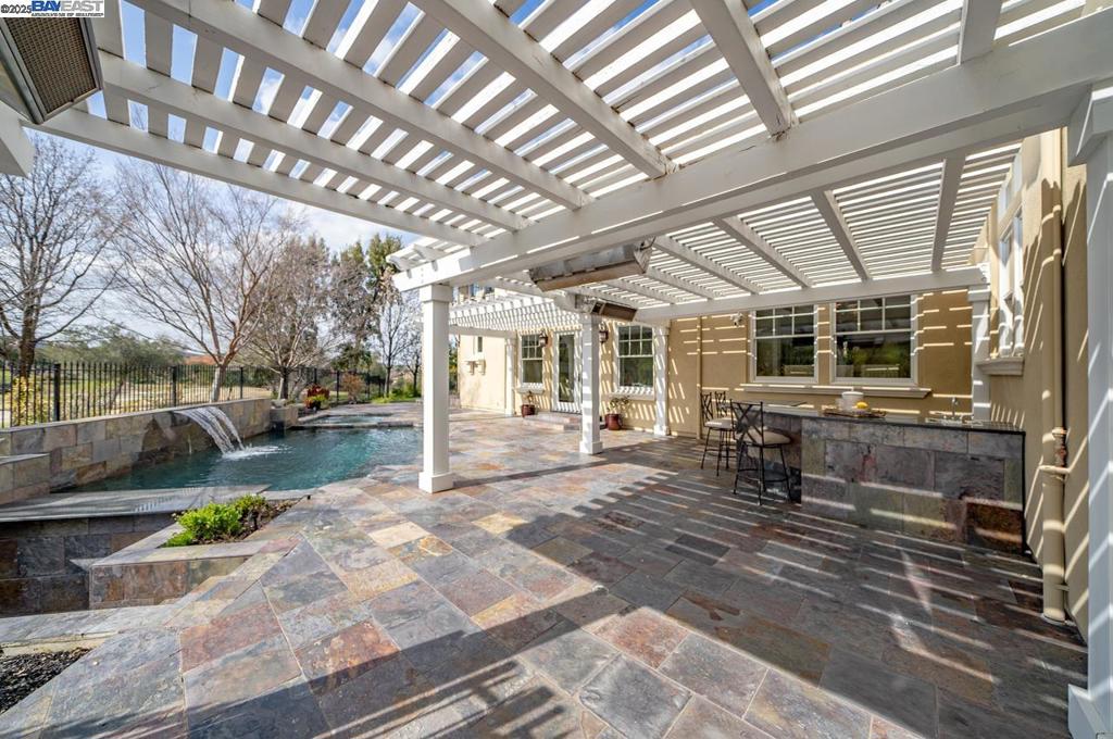 RUBY HILL - Residential