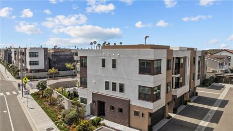 Tiny photo for 1068 Canal Street, Oxnard, CA 93035 (MLS # SR25165010)