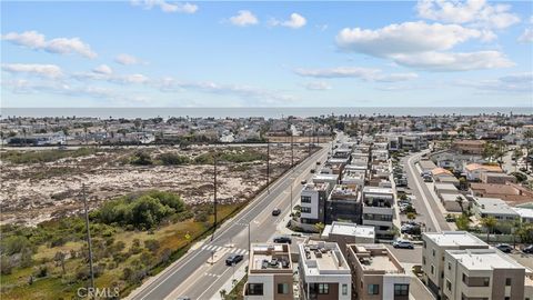 Tiny photo for 1068 Canal Street, Oxnard, CA 93035 (MLS # SR25165010)