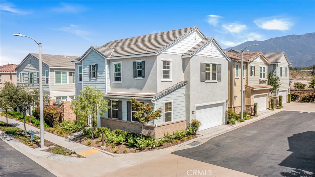 1633 Topeka Place