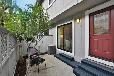 Photo of 116 Monte Villa Court, Campbell, CA 95008 (MLS # ML82041003)