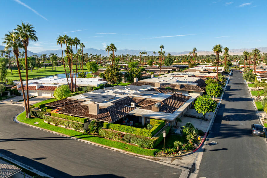 The Springs C.C. - Residential