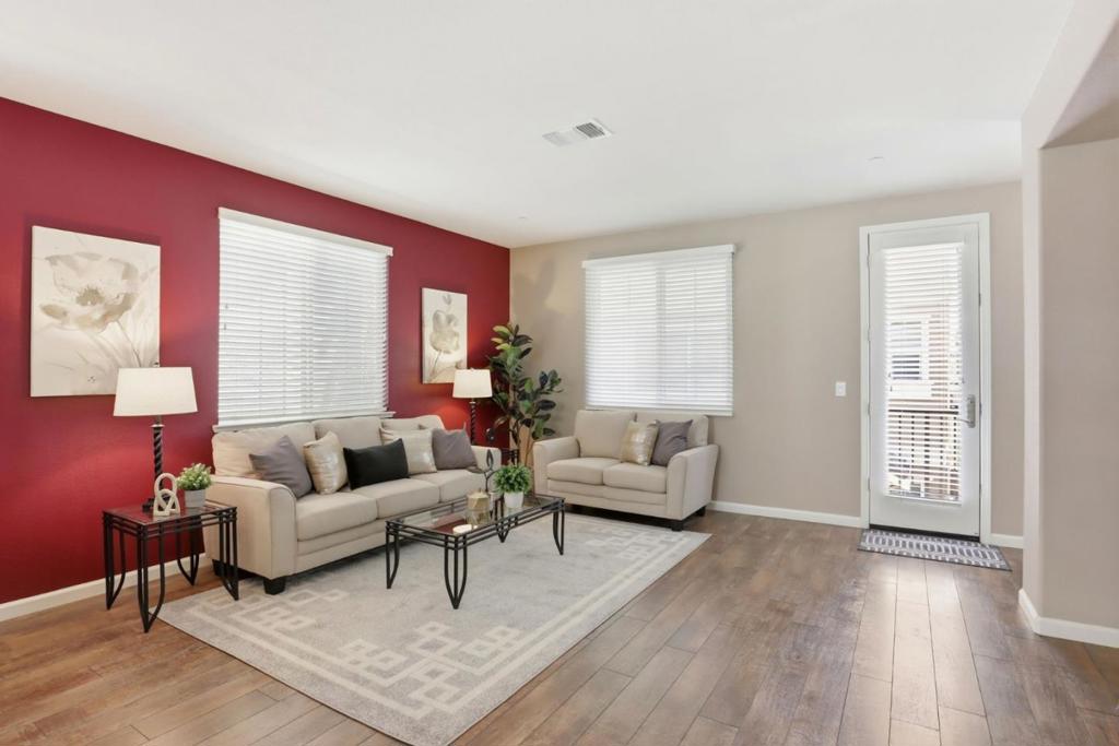57 Regency Place
