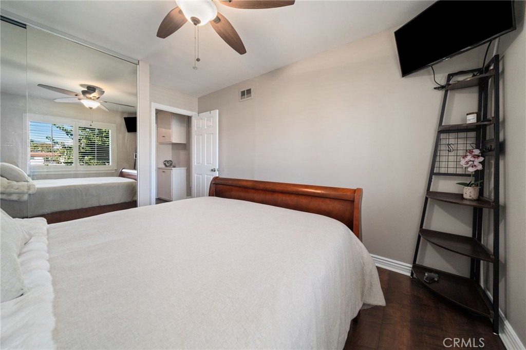 Lake Forest Townhomes (LF) - Residential