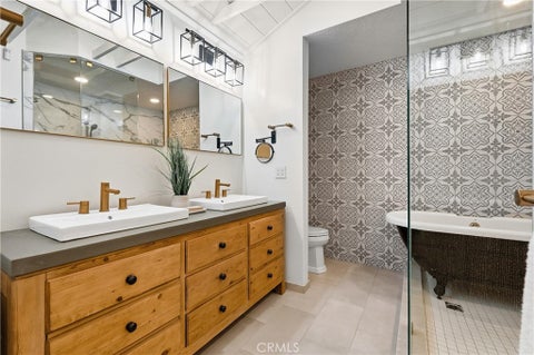 Photo of 17515 Via Lindo, Tustin, CA 92780 (MLS # PW26216939)