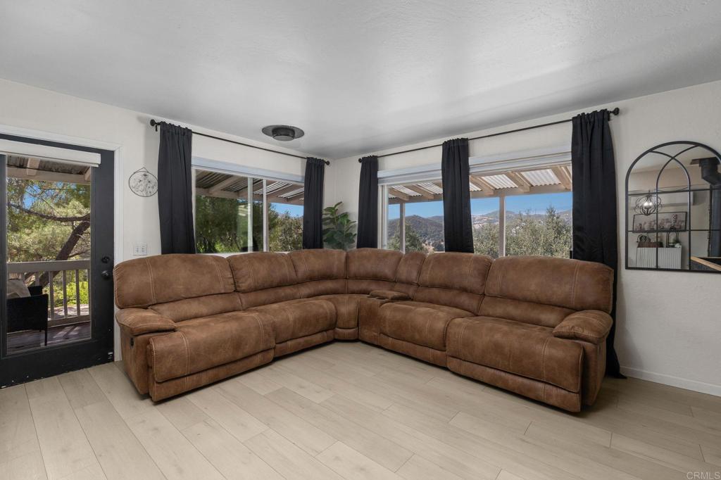 9421 Elm Dr