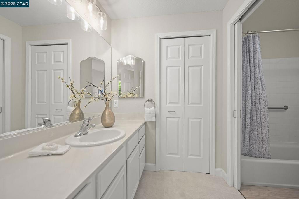 ROSSMOOR - Residential