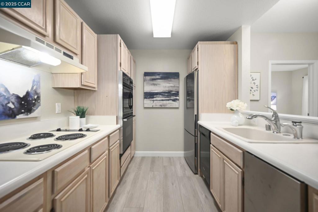 ROSSMOOR - Residential