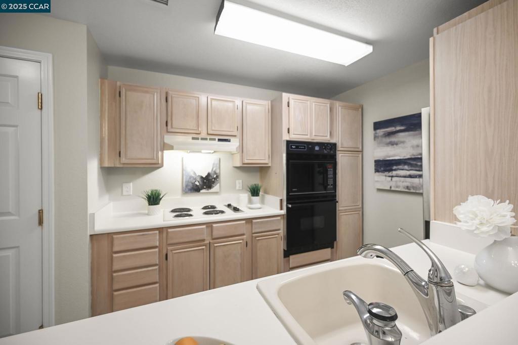 ROSSMOOR - Residential