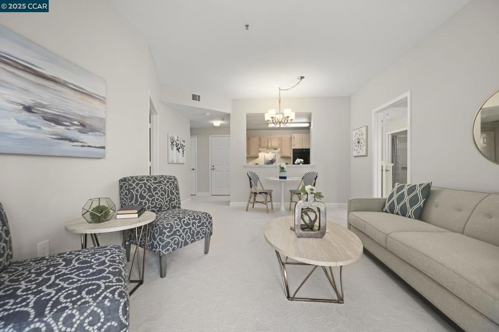 ROSSMOOR - Residential