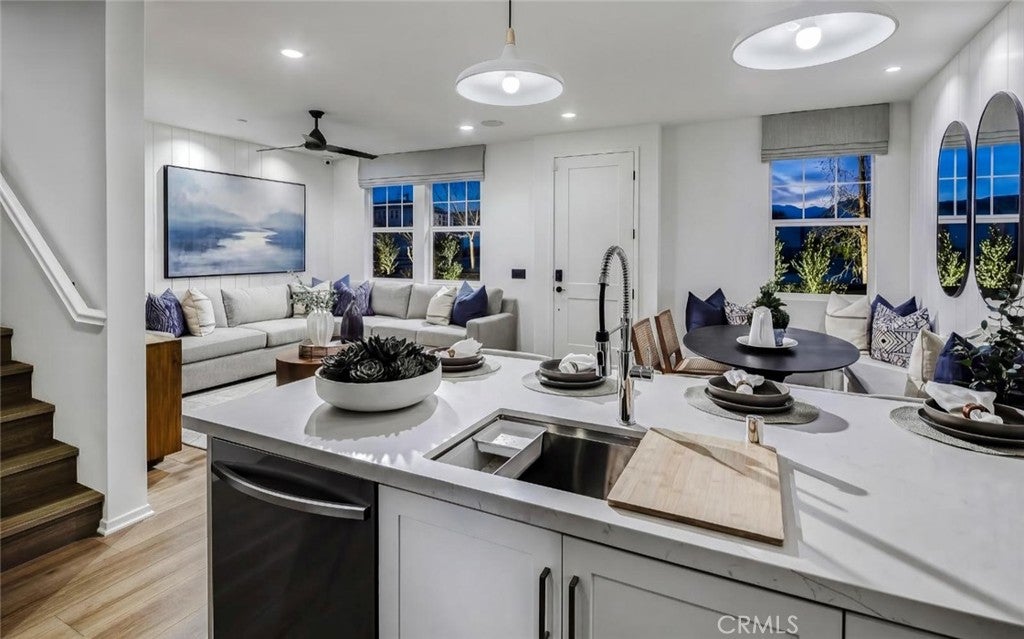3938 E. BUCKNELL PASEO
