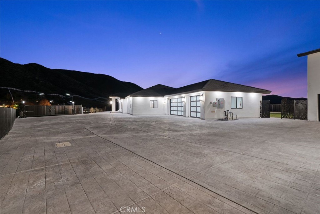 2227 W. AVENUE Y8 Court