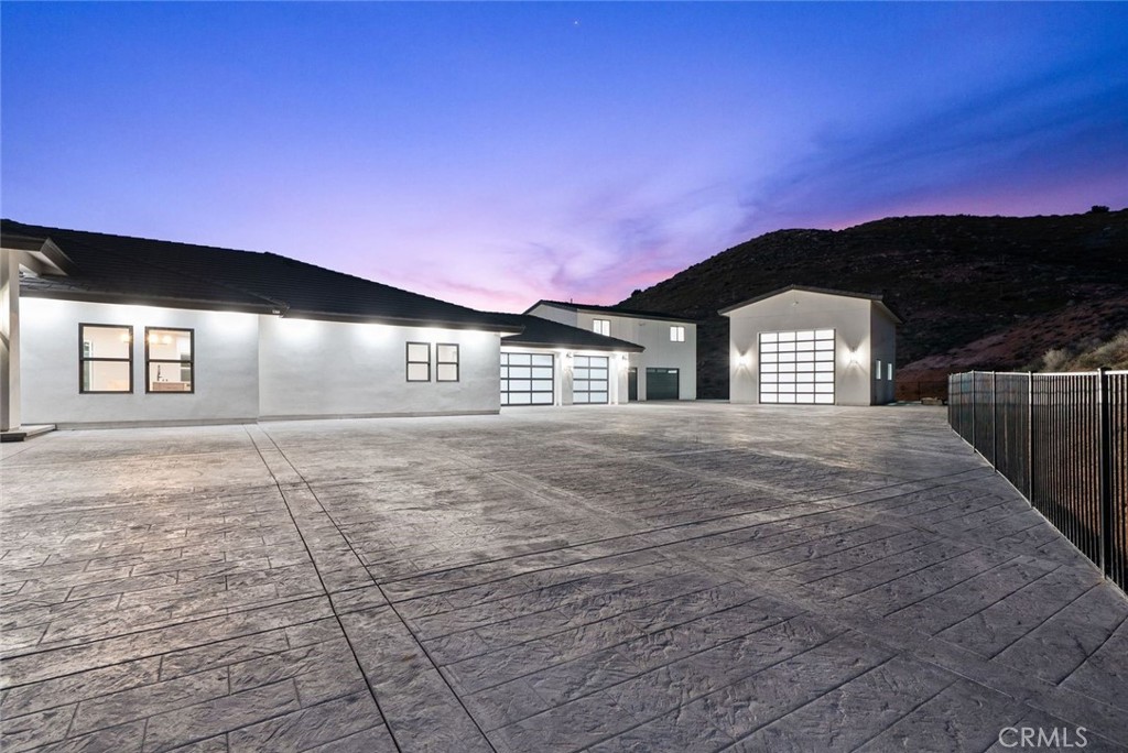 2227 W. AVENUE Y8 Court