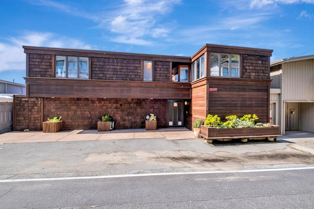 547 Beach Drive