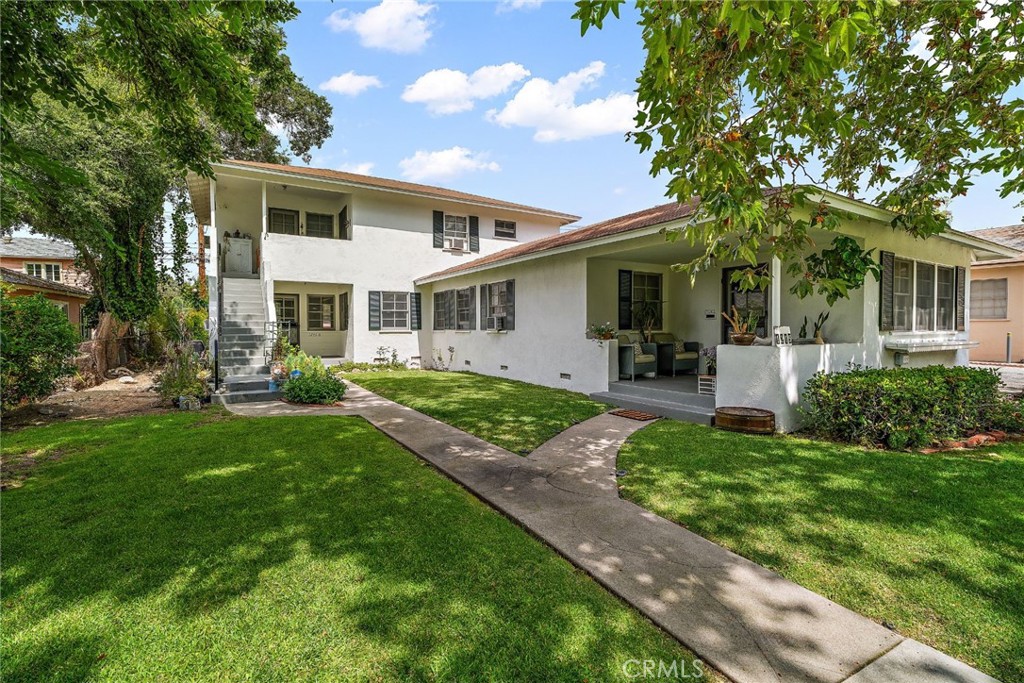 1215 N Verdugo Road