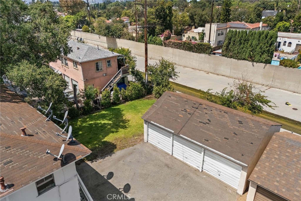 1215 N Verdugo Road
