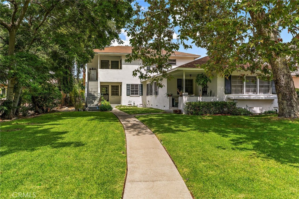 1215 N Verdugo Road