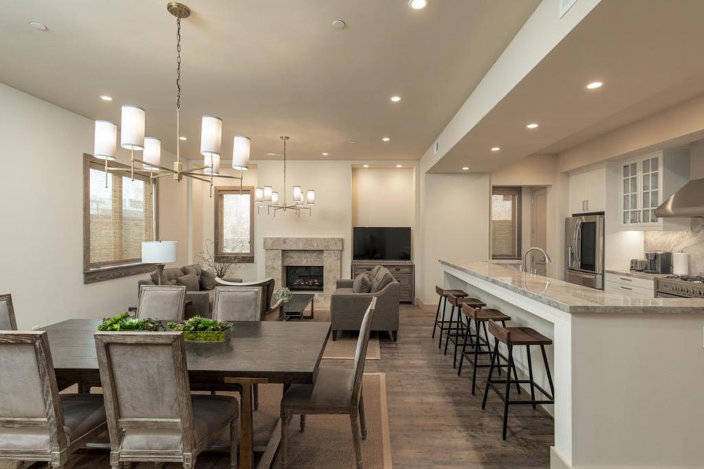 Welcome to this stunning 3 bedroom, 2 bathroom luxury condo at 575 Foam St, offering the finest in Monterey coastal living. One of only 4 units, this spacious, elegantly designed condo is just steps away from the vibrant energy of Cannery Row, recreation trail and beaches. The open-concept living area is flooded with natural light, highlighting the sophisticated finishes throughout. The kitchen features premium stainless steel appliances, quartzite countertops and dining bar. This condo also includes in-unit laundry, secure garage parking with storage locker, security system and central heat and A/C. With Monterey Bay Aquarium, fine dining, and shopping just a short stroll away, this residence offers an unparalleled lifestyle in one of Californias most iconic coastal cities. Experience luxury, convenience, and natural beauty in this extraordinary turnkey Monterey condo.