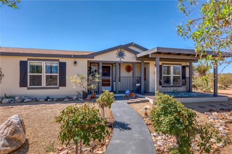 Photo of 59025 La Brisa Dr, Yucca Valley, CA 92284 (MLS # JT26188962)