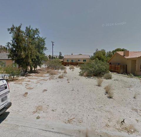 Photo of 0 Avenida Atezada, Desert Hot Springs, CA 92240 (MLS # 219128335DA)