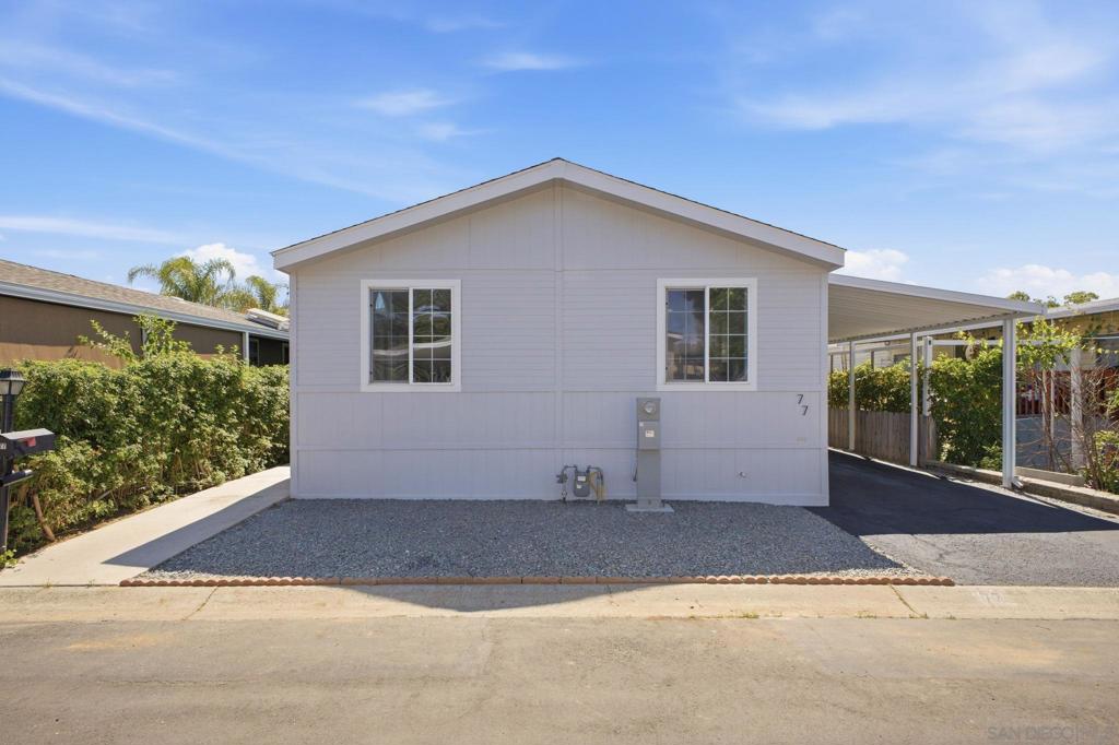 2550 E Valley Pkwy 77