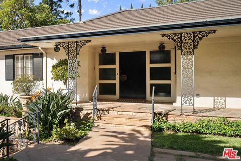 609 Mountain Drive Beverly Hills CA 90210