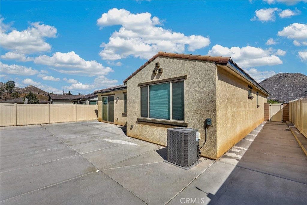 21417 NICHOLAS Drive
