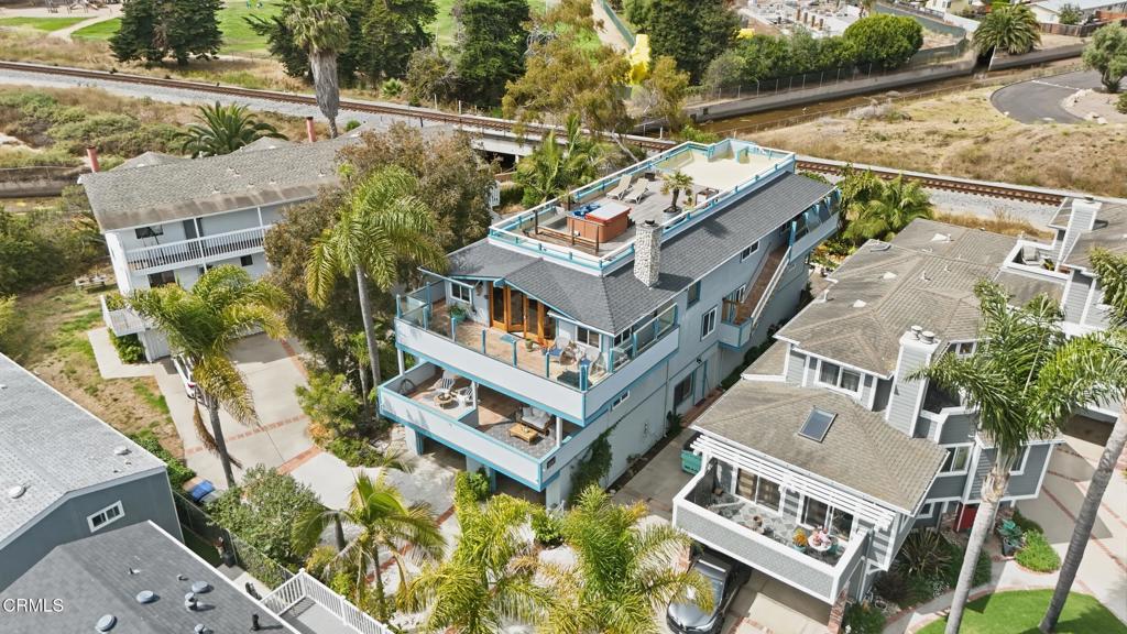 4582 4th Street