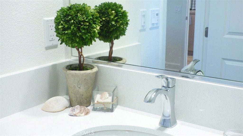 Aqua - Residential Lease