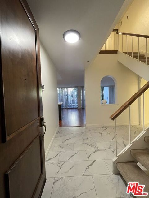 121 S Hope Street 4 Los Angeles CA 90012