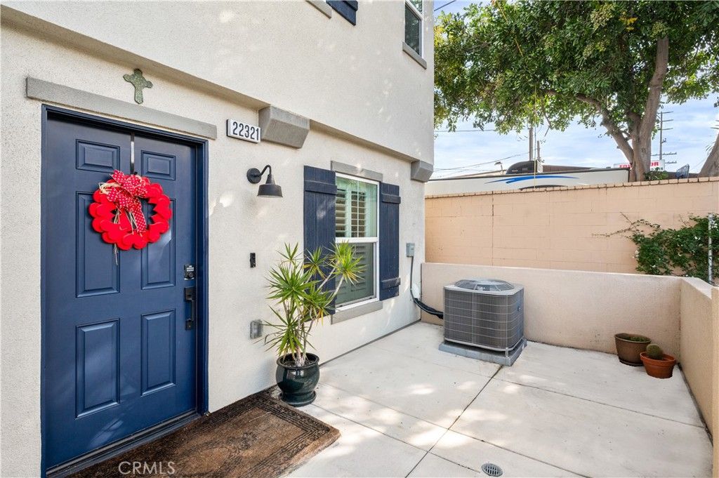 Photo of 22321 Spanish Oak Court, Torrance, CA 90502 (MLS # PV26037833)