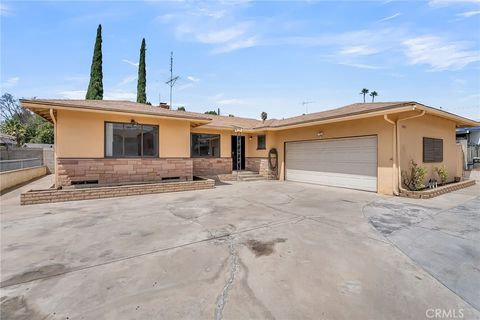 Photo of 5943 Grand Avenue, Riverside, CA 92504 (MLS # IV25194219) Photo of 5943 Grand Avenue, Riverside, CA 92504 (MLS # IV25194219)