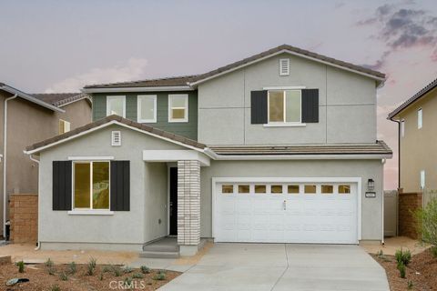34607 Sakura Lane French Valley CA 92596