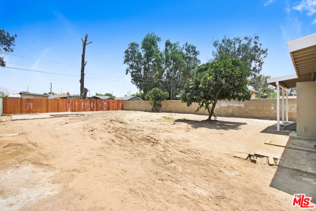 2981 Loma Avenue