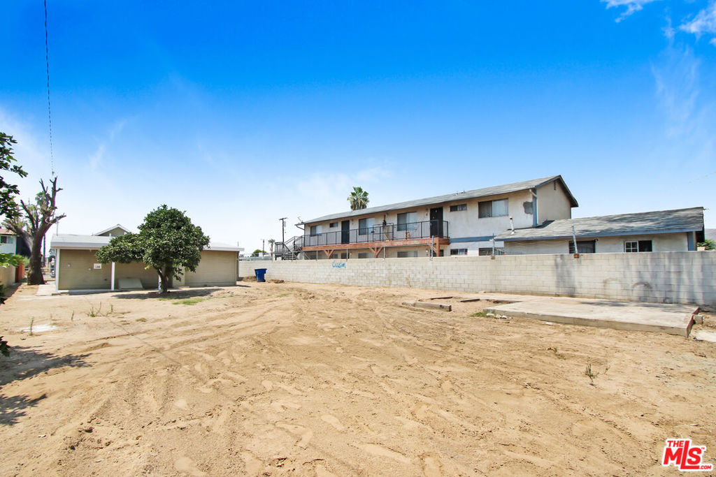 2981 Loma Avenue