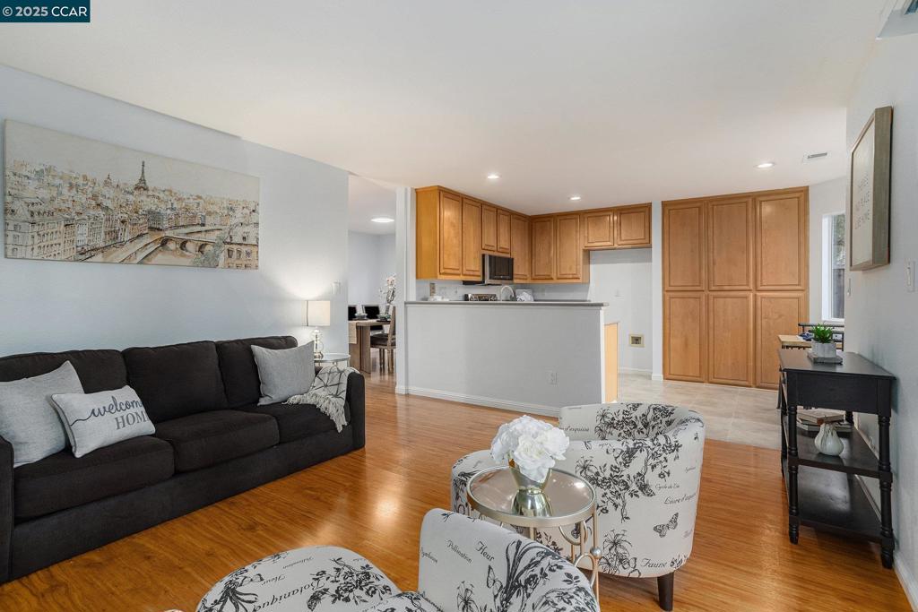 PARKSIDE - Residential