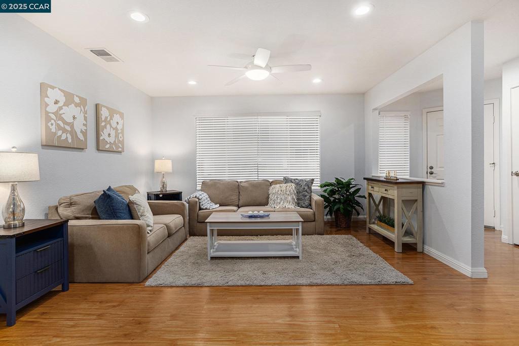 PARKSIDE - Residential