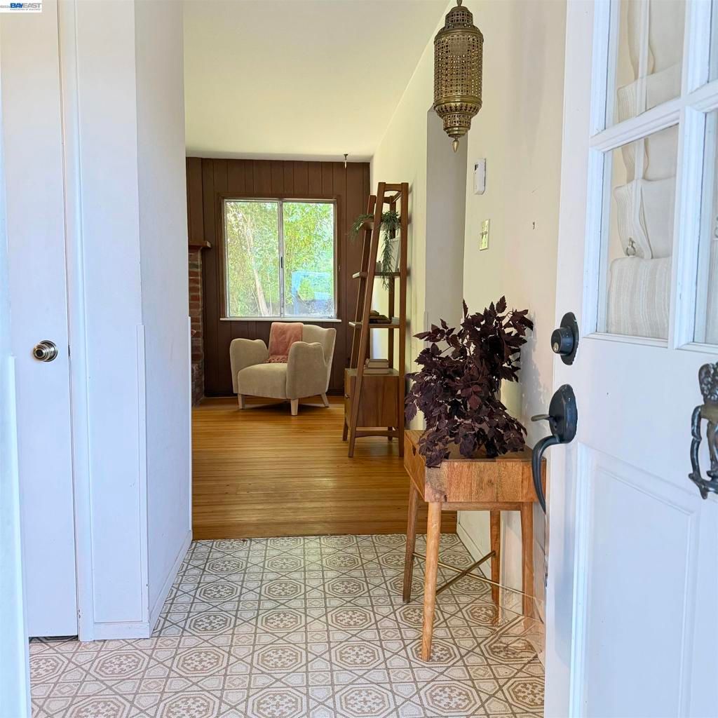 Photo of 918 Anita Ct, Lafayette, CA 94549 (MLS # 41127347)